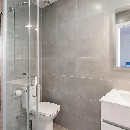Magnificent 7 Bedroom In * Sitges