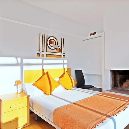 Magnificent 7 Bedroom In Apartamento *